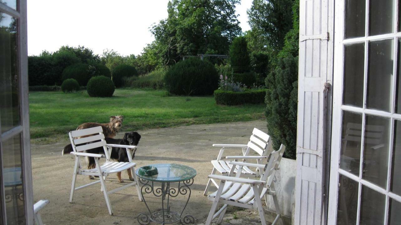 Le Petit Bois Bed and Breakfast Chateau-la-Valliere Εξωτερικό φωτογραφία